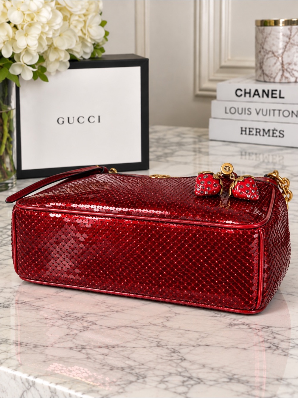 GUCCI Red Sequin Strawberry Charm Shoulder Crossbody Bag — NEW - Picture 4 of 8